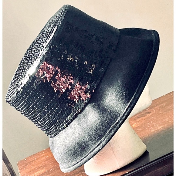 Vintage Black hat bell shape with sequins 4” Height 2" brim 100% wool - Picture 6 of 11